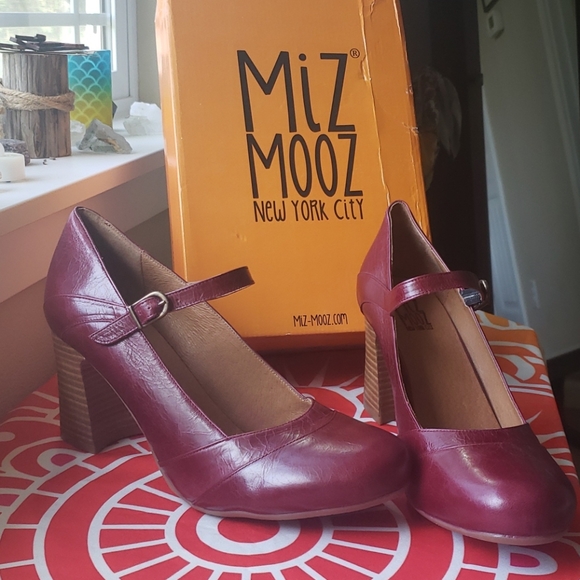 "Kit" ruby leather Maryjane stacked heels - new in box! - Picture 3 of 16